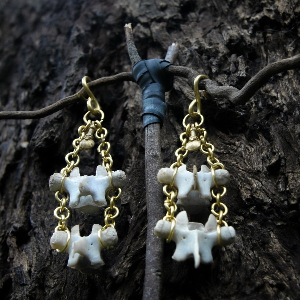 OSSEIN DUCHESS EARRINGS